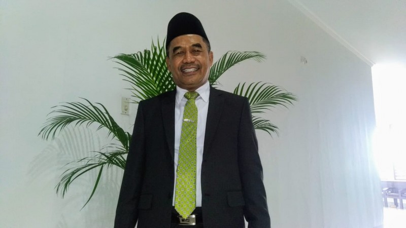 Senyum Bahagia Setwan DPRD Lotim, H. Ahyan atas Suksesnya Acara Pelantikan Anggota DPRD Lotim Periode 2024-2029 (Sumber: Dok. Pribadi)